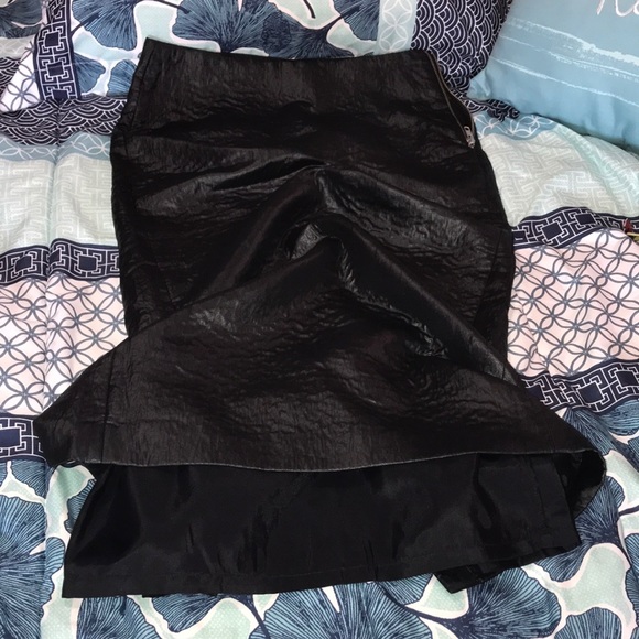Poleci Pencil Skirt, Black, Texturized, Size 2 - Picture 9 of 16